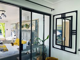 24 On Basil Boutique Luxury Hotel