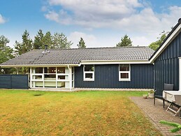4 Star Holiday Home in Hals