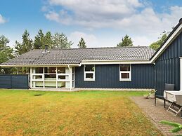 4 Star Holiday Home in Hals