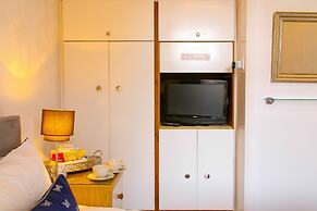 Mayfield Apartments