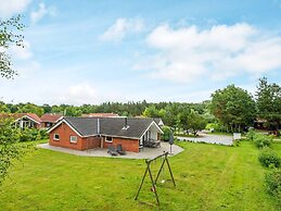 8 Person Holiday Home in Oksbol