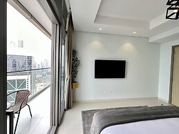 LuxBnB Paramount Midtown SeaView