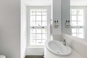 Emmarentia Guest house