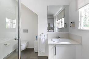 Emmarentia Guest house