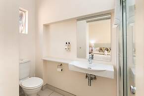 Emmarentia Guest house
