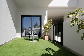R2 Higos Beach Apartments