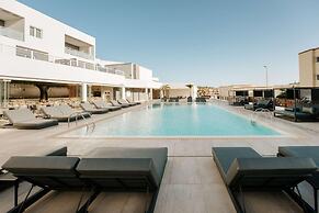 R2 Higos Beach Apartments