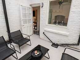 46 St. Mary's Walk