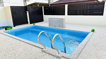 Adina Pool Villa Cenang Langkawi 3B4R