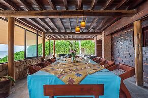 Casa Aakbal