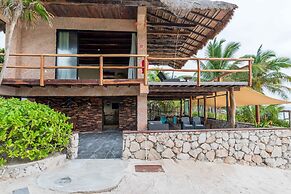 Casa Aakbal
