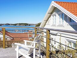 4 Star Holiday Home in Tanumshede