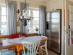 4 Star Holiday Home in Tanumshede