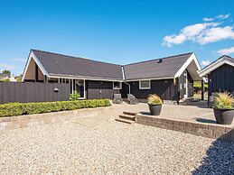 7 Person Holiday Home in Hejls