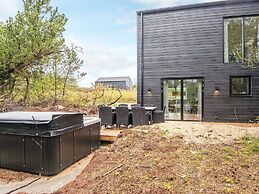 5 Star Holiday Home in Romo