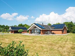 8 Person Holiday Home in Oksbol