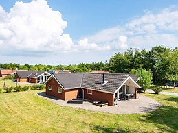 8 Person Holiday Home in Oksbol