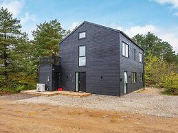 5 Star Holiday Home in Romo