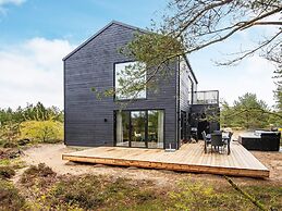5 Star Holiday Home in Romo
