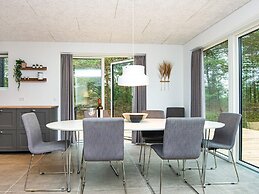 5 Star Holiday Home in Romo