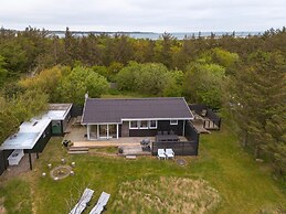 6 Person Holiday Home in Thyholm