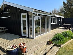 6 Person Holiday Home in Thyholm