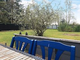 6 Person Holiday Home in Vaeggerlose