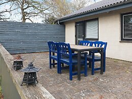 6 Person Holiday Home in Vaeggerlose