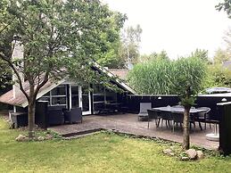 6 Person Holiday Home in Vaeggerlose