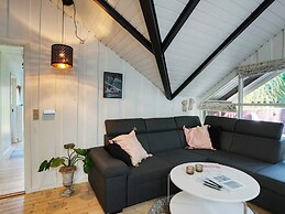 6 Person Holiday Home in Vaeggerlose