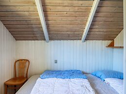 6 Person Holiday Home in Vaeggerlose