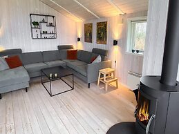 6 Person Holiday Home in Juelsminde
