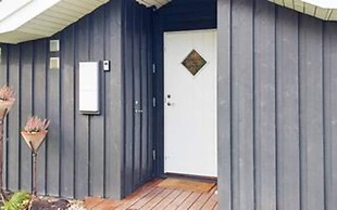 6 Person Holiday Home in Juelsminde