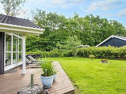 6 Person Holiday Home in Juelsminde