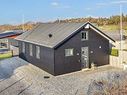 6 Person Holiday Home in Logstor