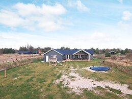 5 Star Holiday Home in Jerup