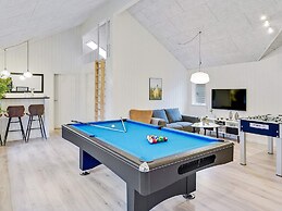 5 Star Holiday Home in Vaeggerlose