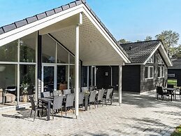 5 Star Holiday Home in Vaeggerlose