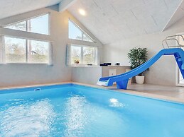5 Star Holiday Home in Vaeggerlose