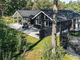 5 Star Holiday Home in Vaeggerlose