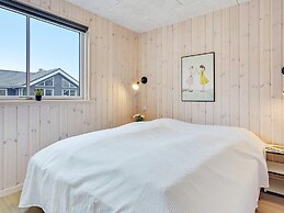5 Star Holiday Home in Vaeggerlose