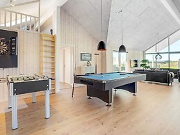 5 Star Holiday Home in Spottrup