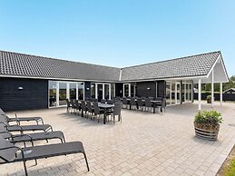5 Star Holiday Home in Spottrup