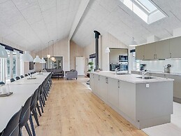 5 Star Holiday Home in Spottrup