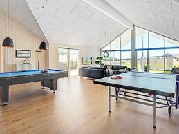 5 Star Holiday Home in Spottrup