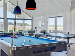 5 Star Holiday Home in Spottrup