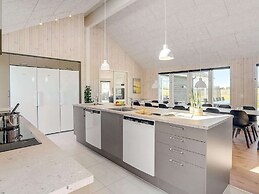 5 Star Holiday Home in Spottrup