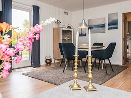 6 Person Holiday Home in Orsted