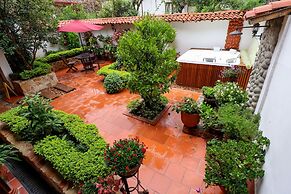 Casa Lola Hotel Boutique