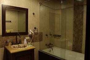 Casa Lola Hotel Boutique